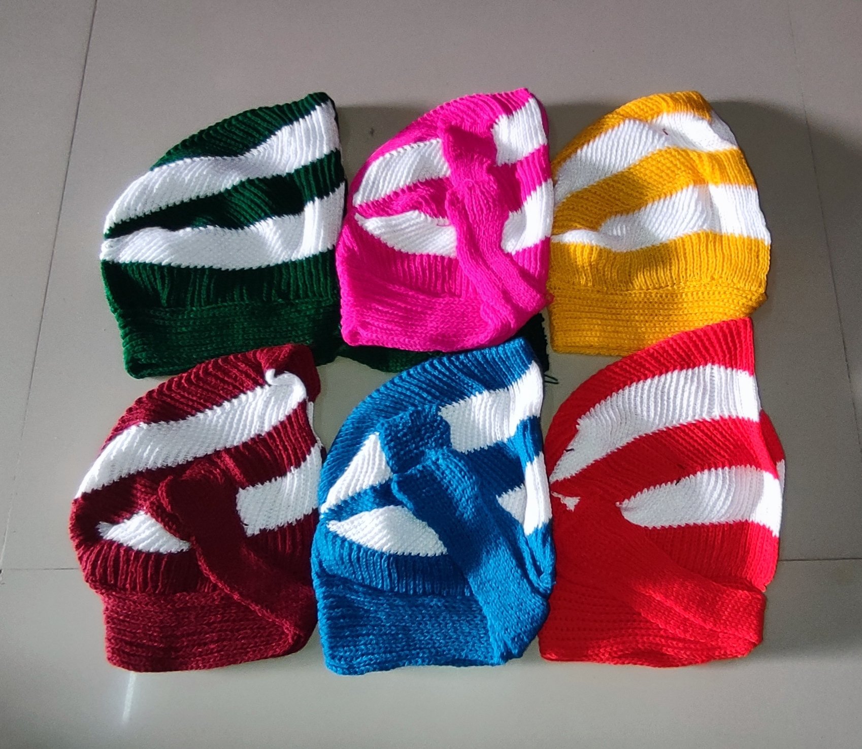 Fancy woolen cap for kids - Image 11