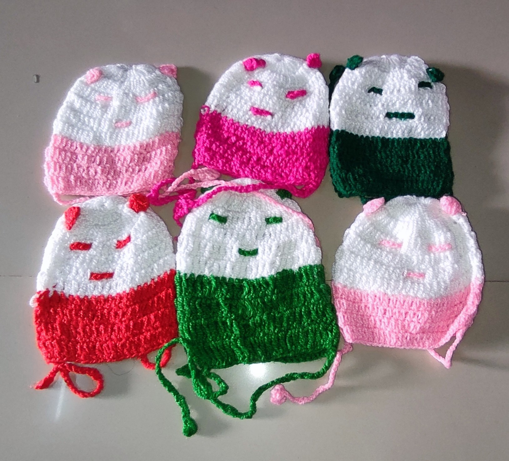 Fancy woolen cap for kids - Image 8
